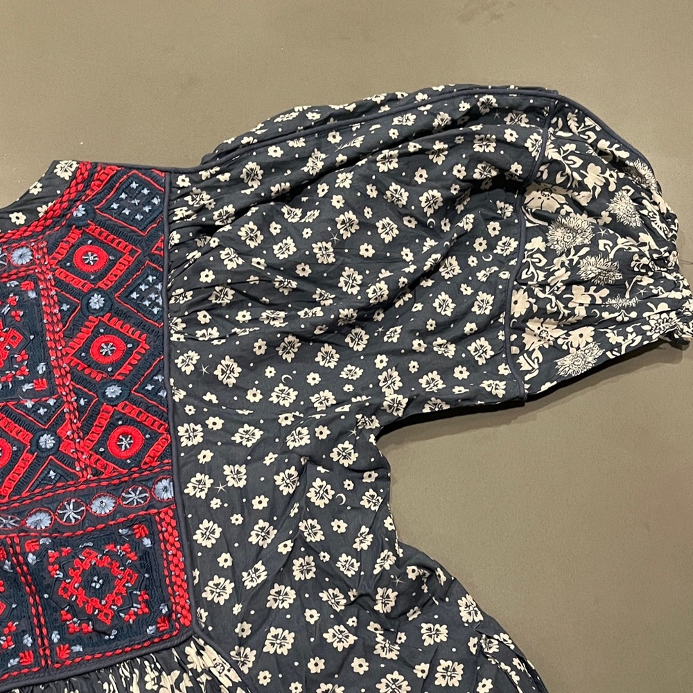 Sundance Blue and Red Floral Dress - Picture 12 of 16